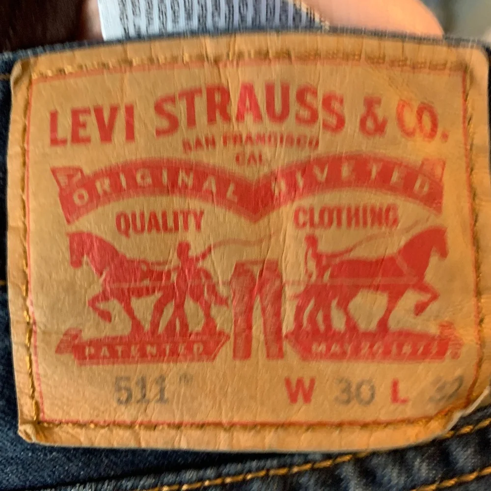 Levis 511 Jeans Men’s 30X32 Blue 511 Slim Fit Denim Med Wash straight leg
